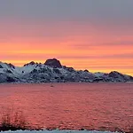 Hébergement de vacances 5 Star In Stokmarknes Straumsjoen