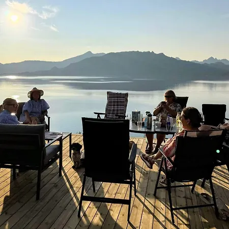 5 Star In Stokmarknes Prázdninový dům *