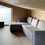 5 Star In Stokmarknes Ferienhaus