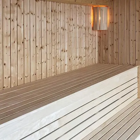 Holiday home 5 Star In Stokmarknes *