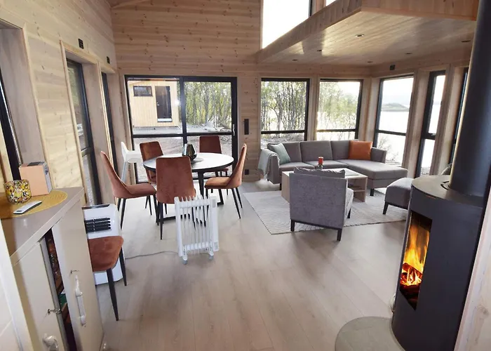 بيت للعطل 5 Star In Stokmarknes