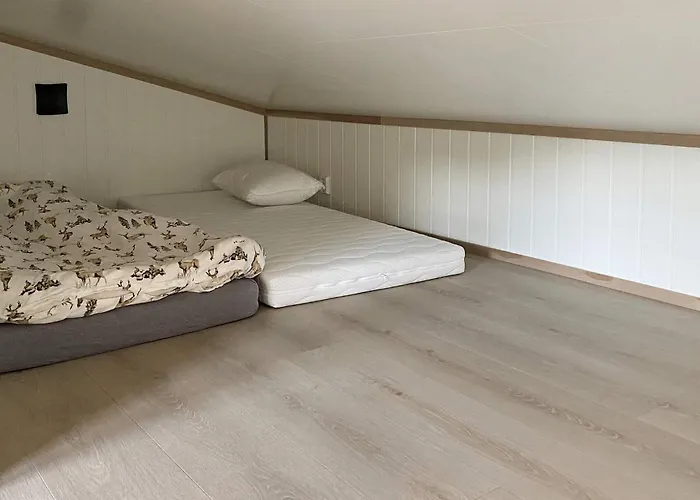 5 Star In Stokmarknes Straumsjoen